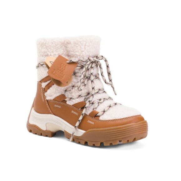 CLARKS Ivory Atlhike Up Waterproof Boots